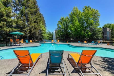 Experience Sacramento With Tranquil Lakeside Views Exterior photo